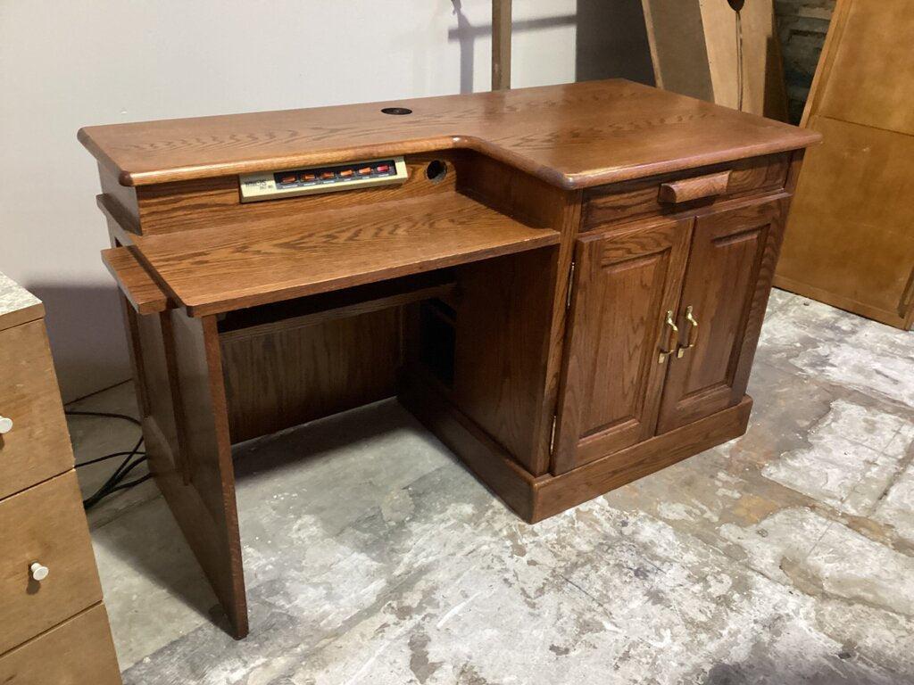 85110 - Winners Only Vintage Computer Desk 51x24x29