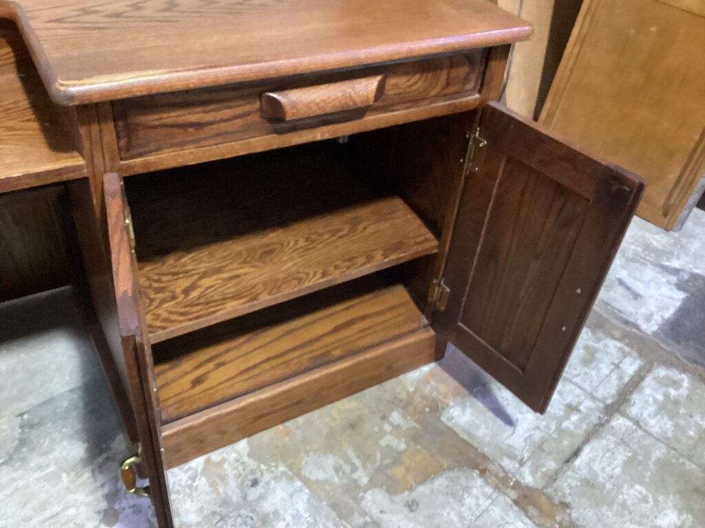 85110 - Winners Only Vintage Computer Desk 51x24x29