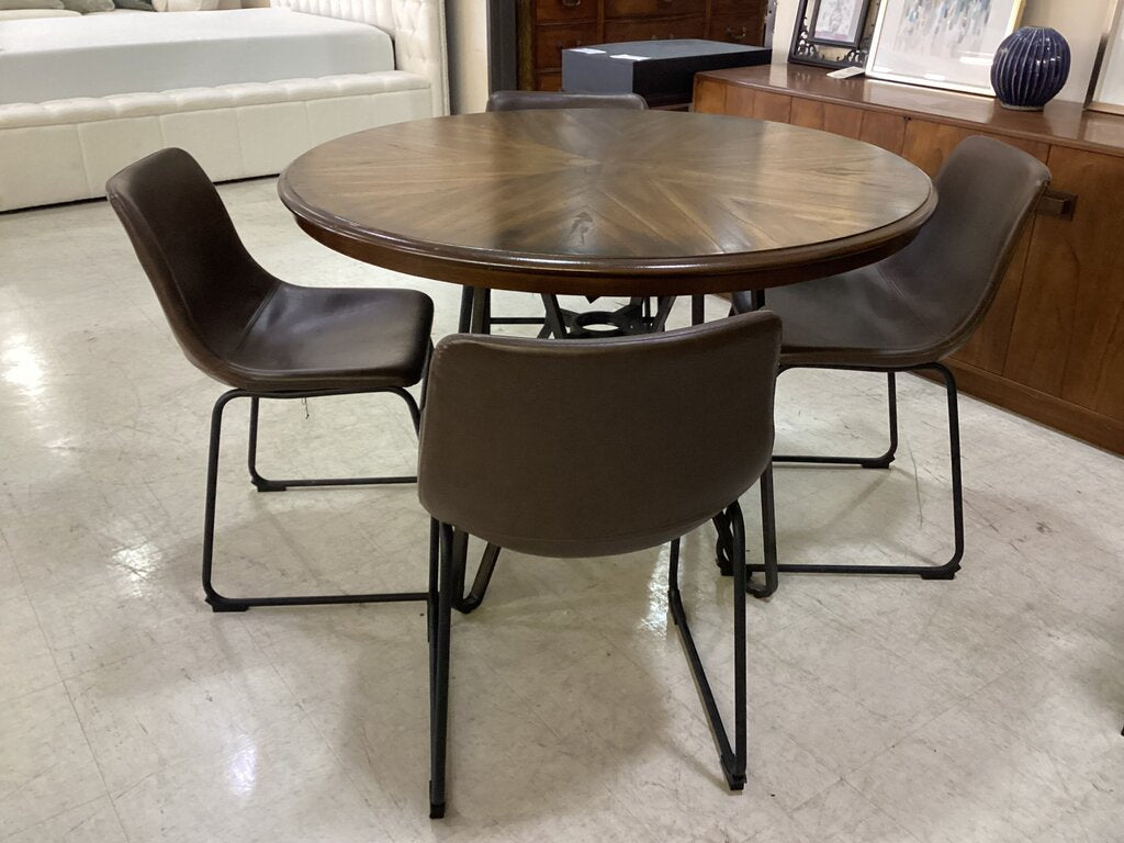 85131 - Ashley Centiar 5pc Dining 43x31