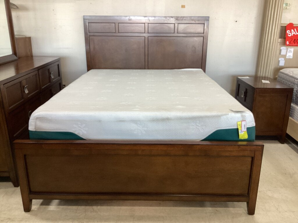 85121 - Bayfield Queen Bed Frame w/Adjustable Base 64x84x56