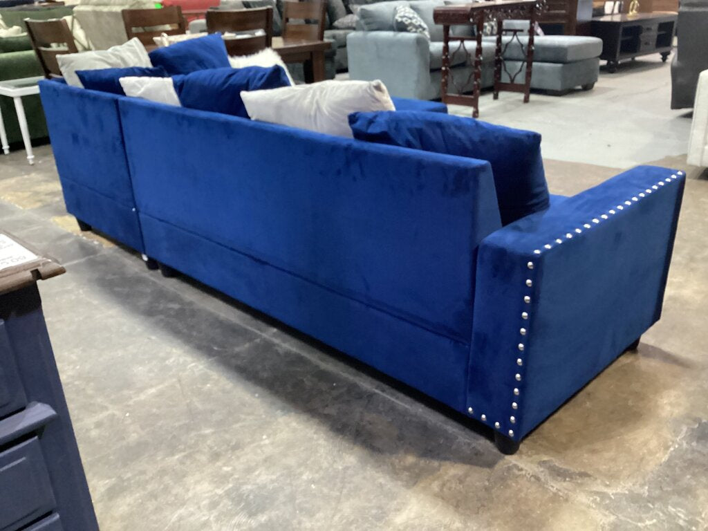85113 - Blue Velour 2pc Sectional 106x81x30