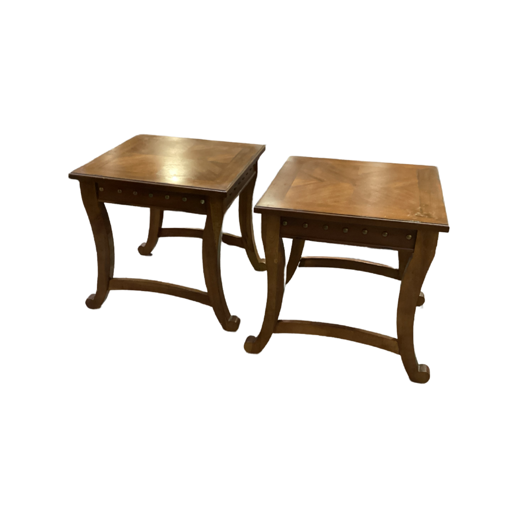 85129 - Ashley Pair of End Tables 24x24x24