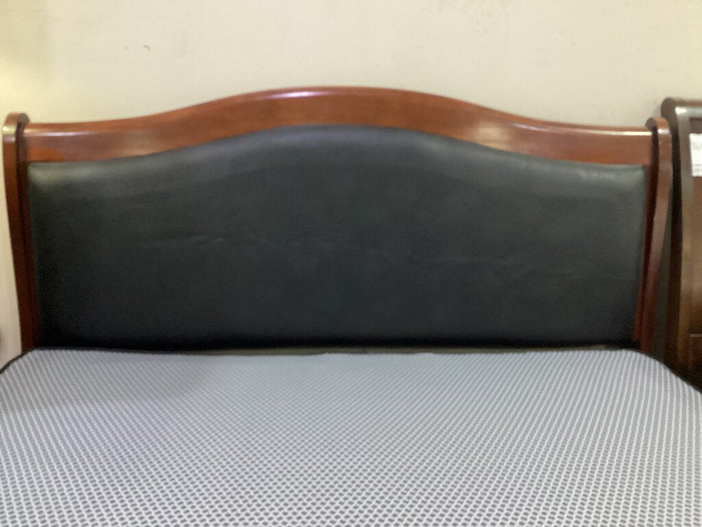 85130 - King Bed Frame 82x89x56