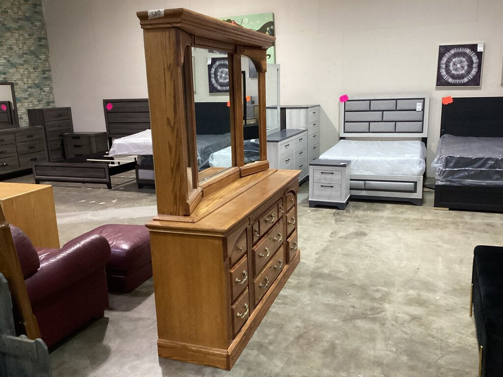 85139 - Vintage Michael Howard Georgian Court Dresser 70x20x34