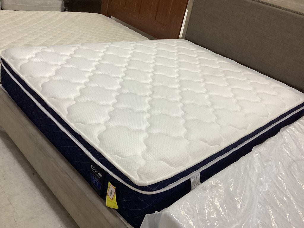 80899 - Coolvie Pure Comfort Queen Mattress