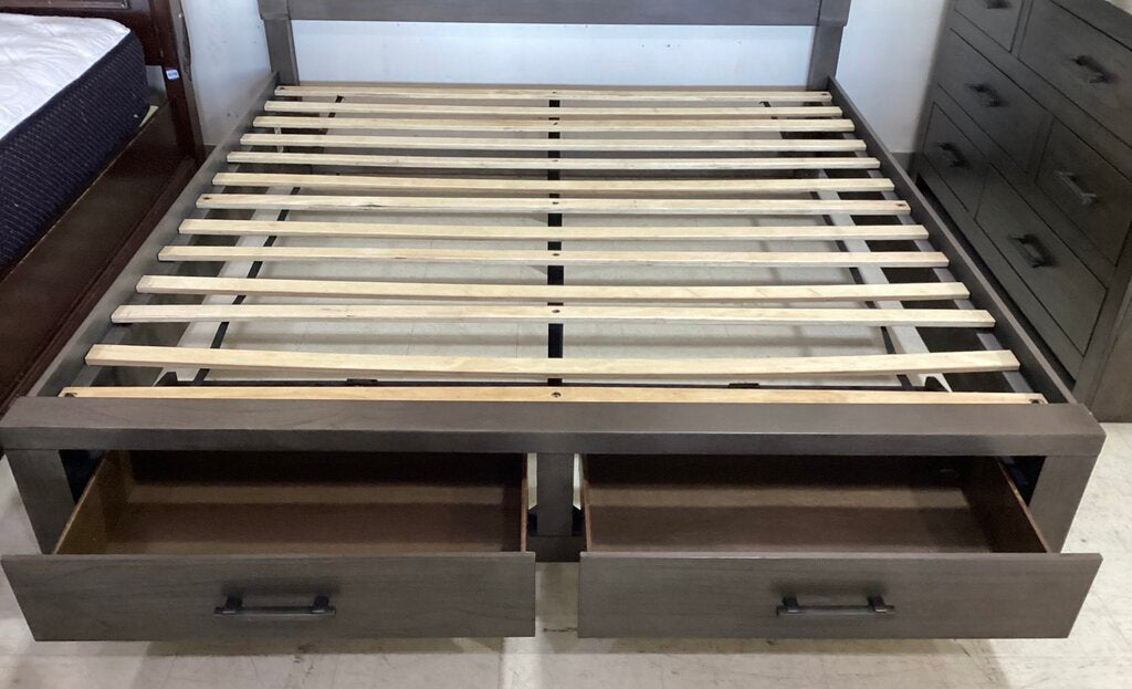 85172 Ashley King Storage Bed Frame 80x90x57