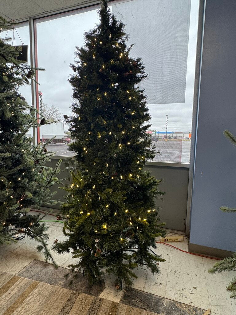 85180 - 8ft Christmas Tree