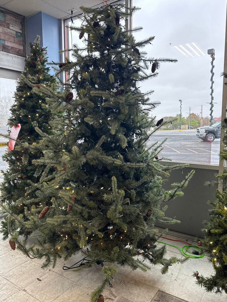 85179 - 9ft Woodside Pine Christmas Tree