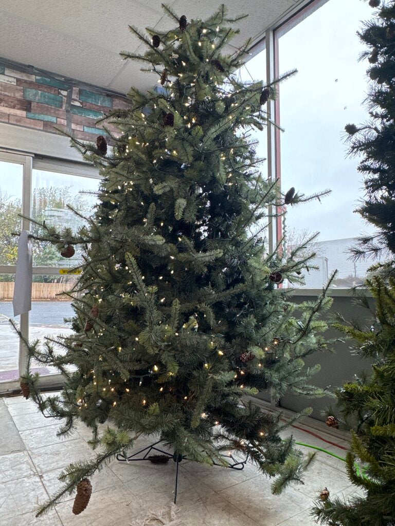85179 - 9ft Woodside Pine Christmas Tree