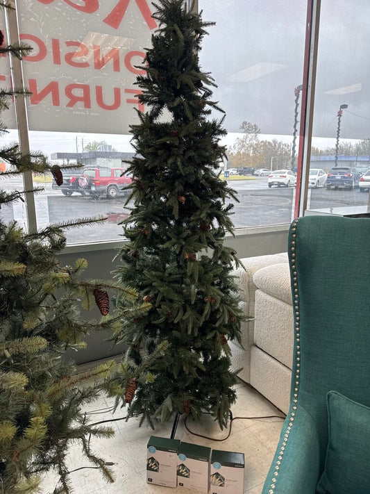 85196 - 8ft Noble Fir Christmas
