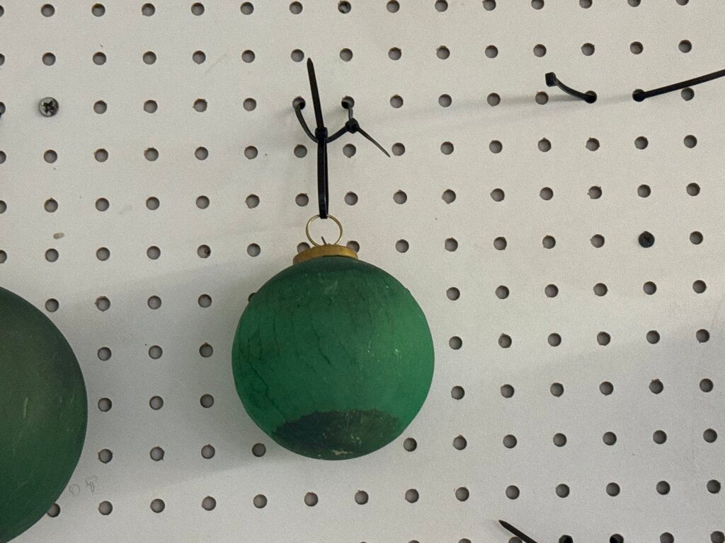 85209 - Misc Sized Green Ornaments (set of 10)