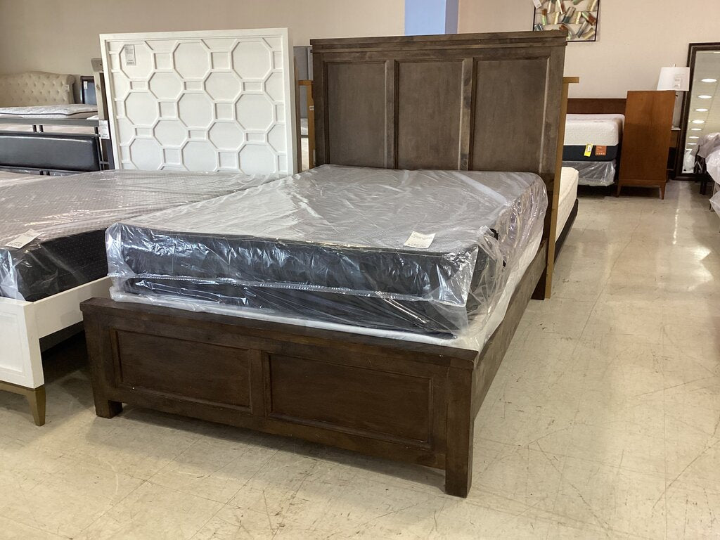 85236 - Full Size Bed Frame 57x81x53