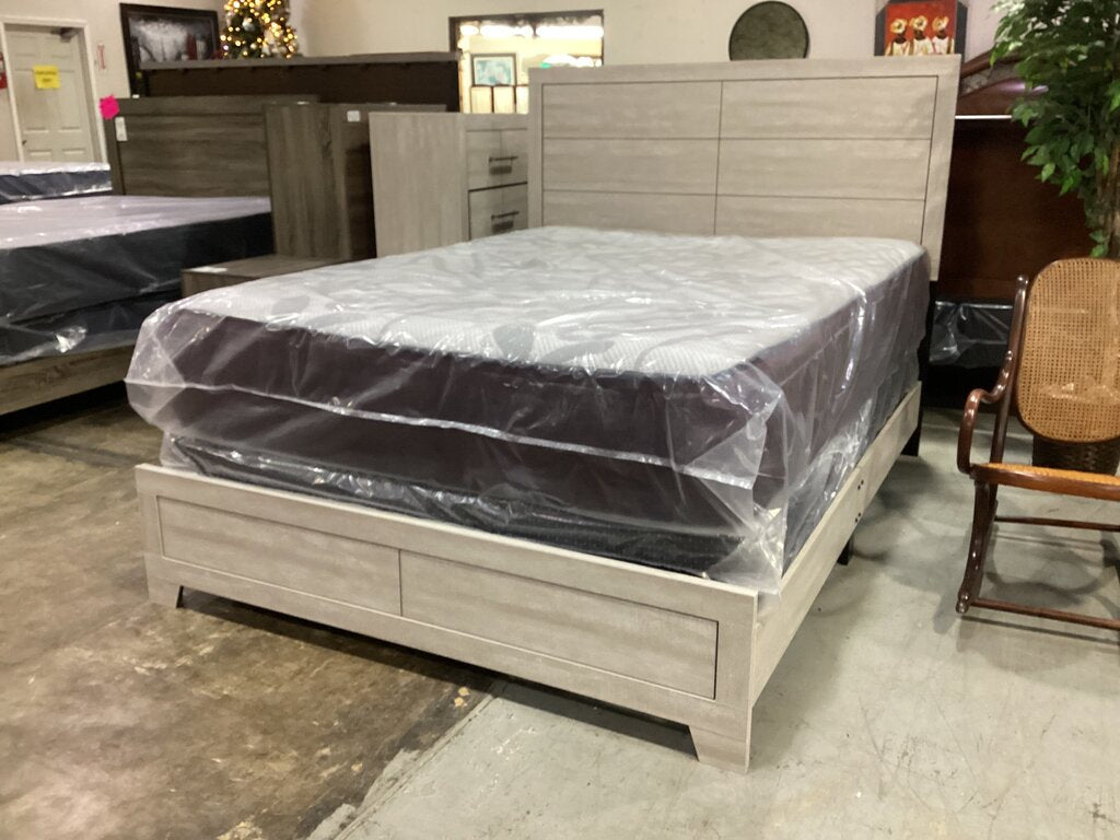Westwind NEW Queen Bed Frame 63x83x54 (123030)