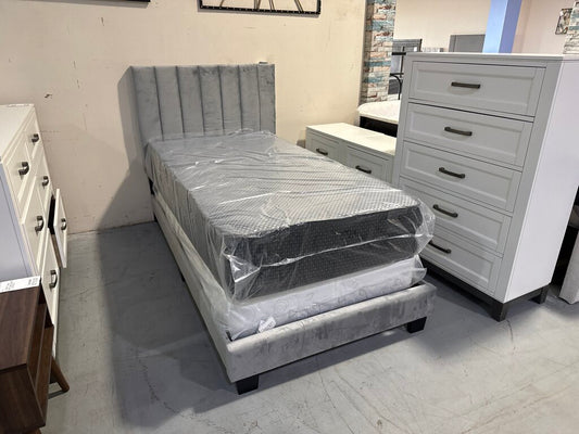 85234 - Twin Gray Velvet Bed Frame 42x80x47