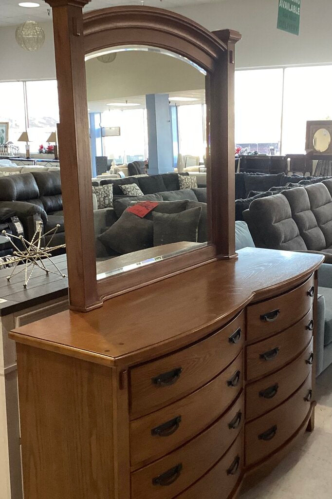 85260 - Dresser w/Mirror 66x21x38/80