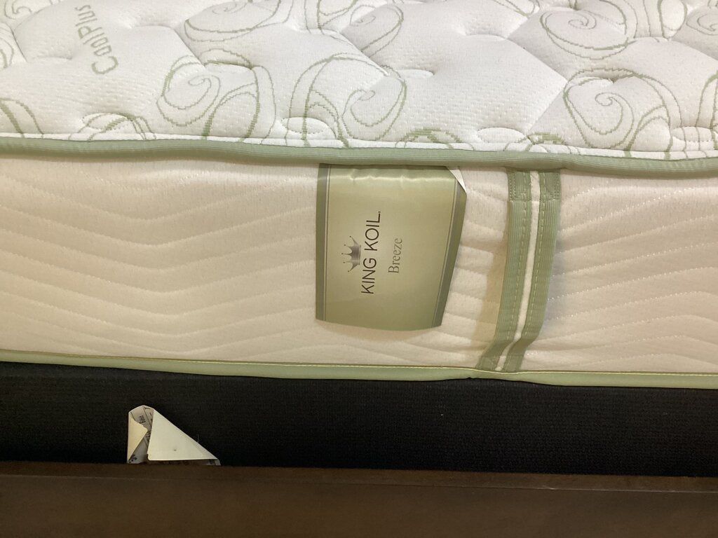 85093 - King Koil Breeze Queen Mattress