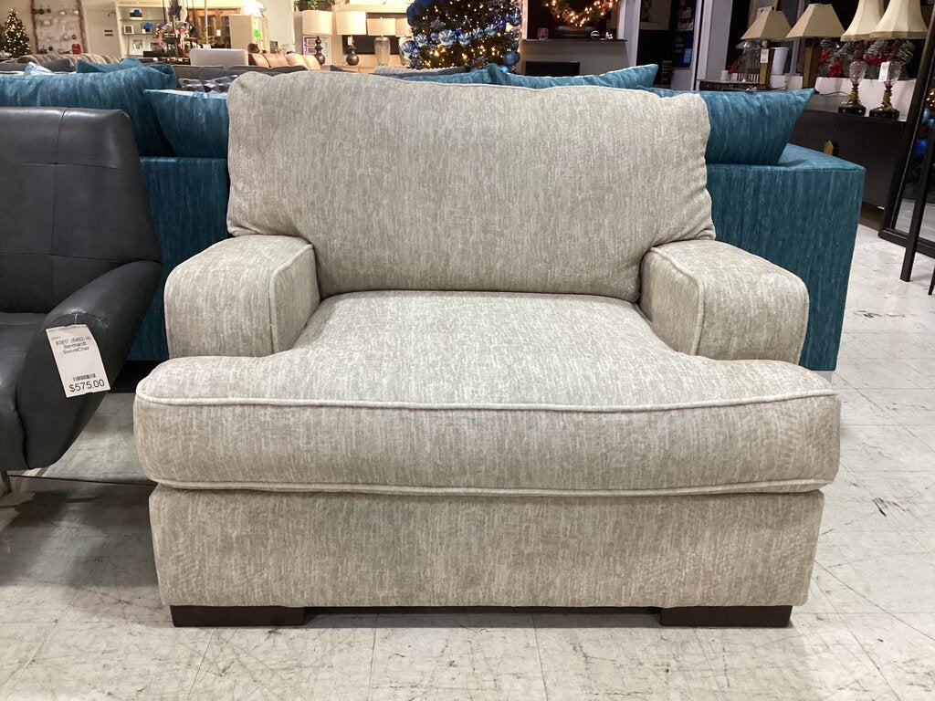 85253 - Ashley Alesandra Oversized Chair 49x44x39