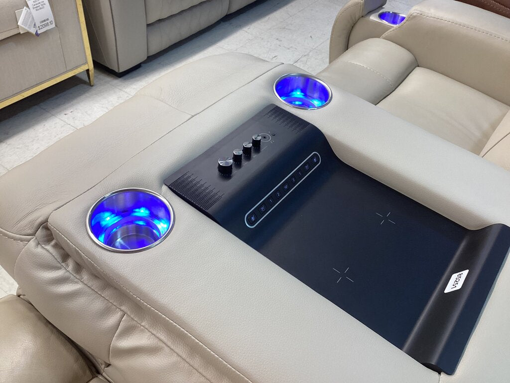 85251 - Stevenson Gravity Power Leather Sofa 82x36x42