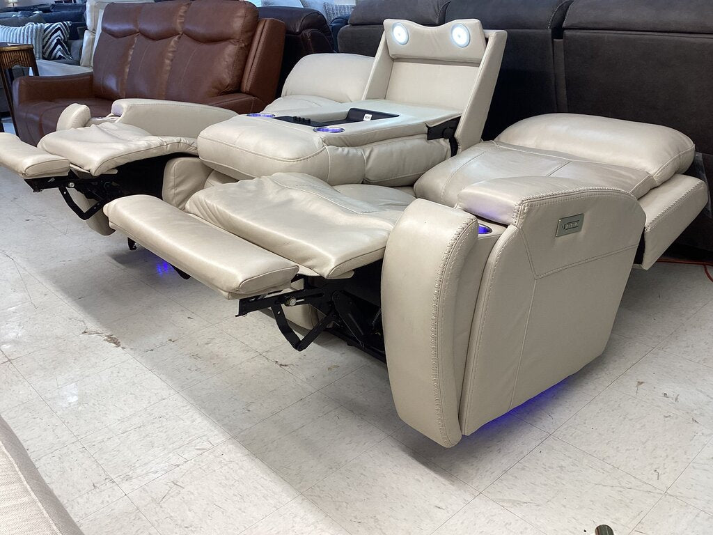 85251 - Stevenson Gravity Power Leather Sofa 82x36x42