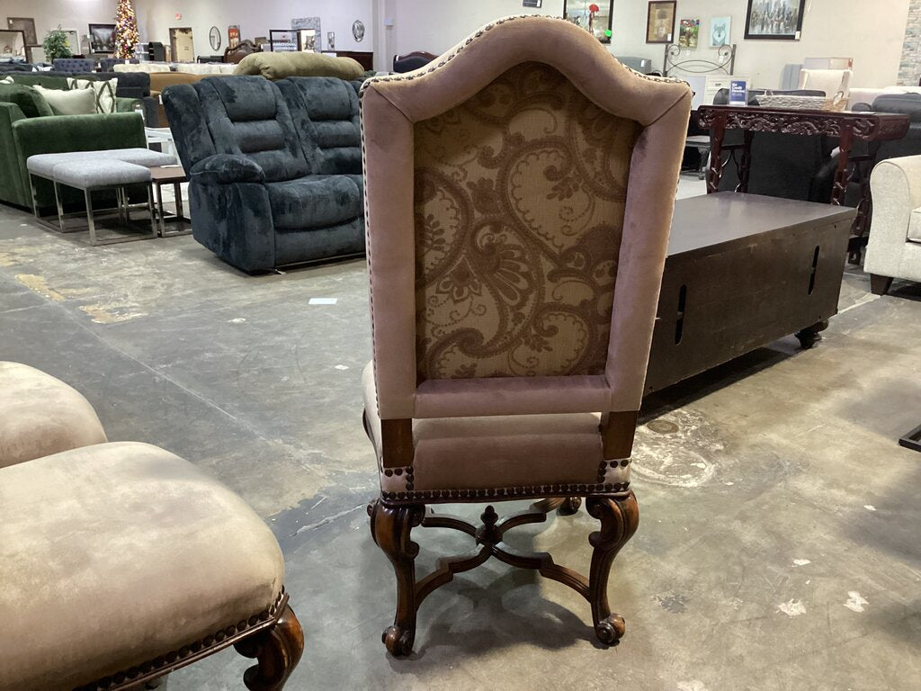 85149 - Hooker Set of 6 Upholstered Camel Back Side Chairs 24x24x48