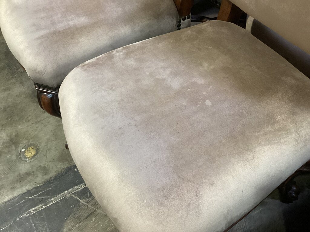 85149 - Hooker Set of 6 Upholstered Camel Back Side Chairs 24x24x48