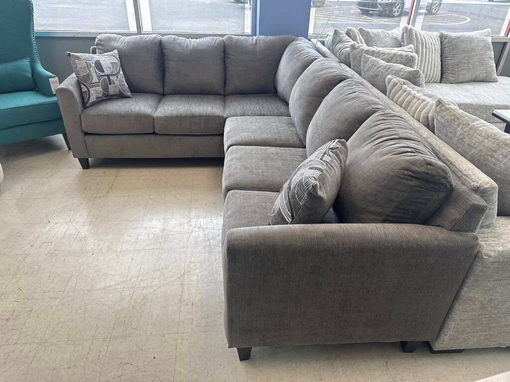 Sims Charcoal NEW Sectional 104x80x36