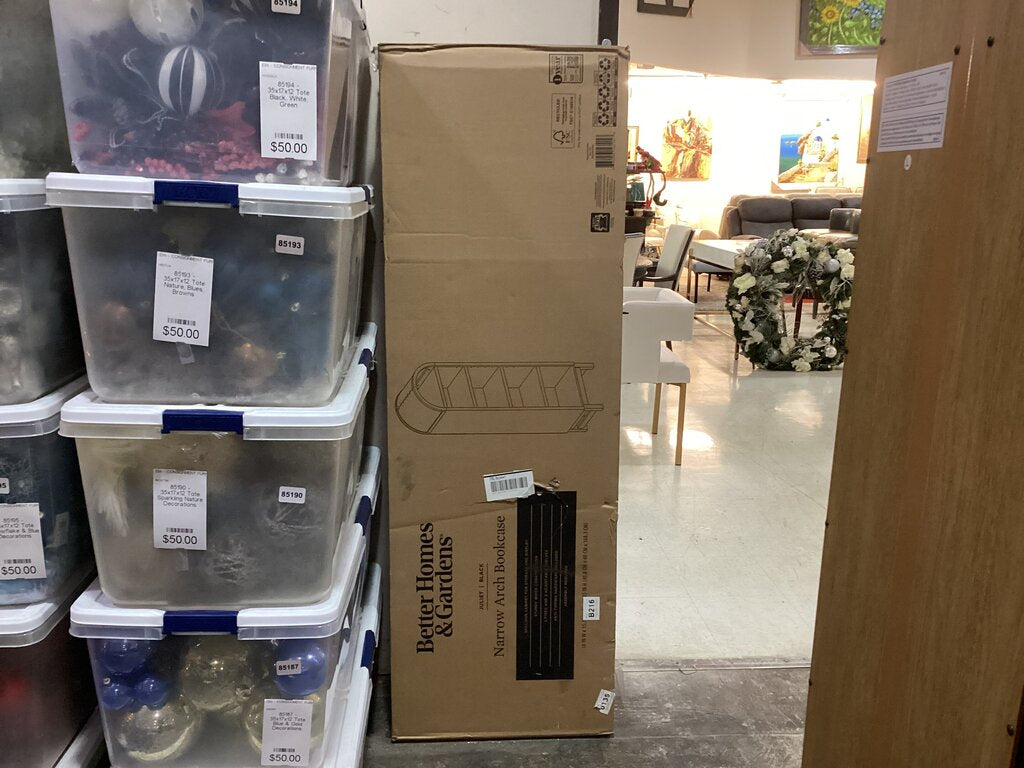 85265 Juliet Arched Bookcase 18x16x67