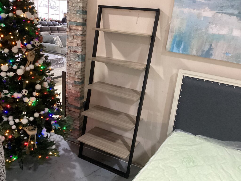 85267 Ashley Ladder Bookshelf 29x16x74