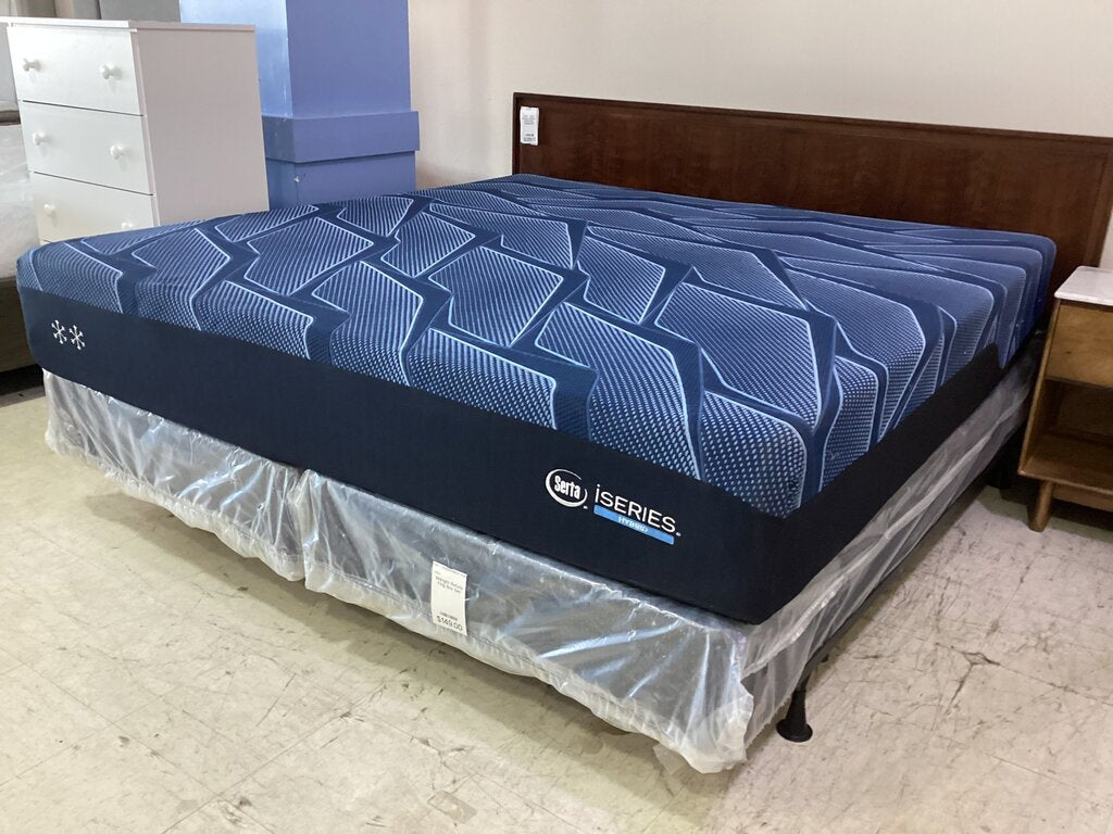 85272 Serta iSeries Hybrid King 12in Mattress