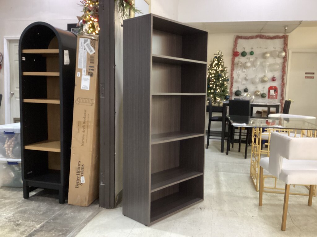 85291 - Tall Bookcase 31x13x66