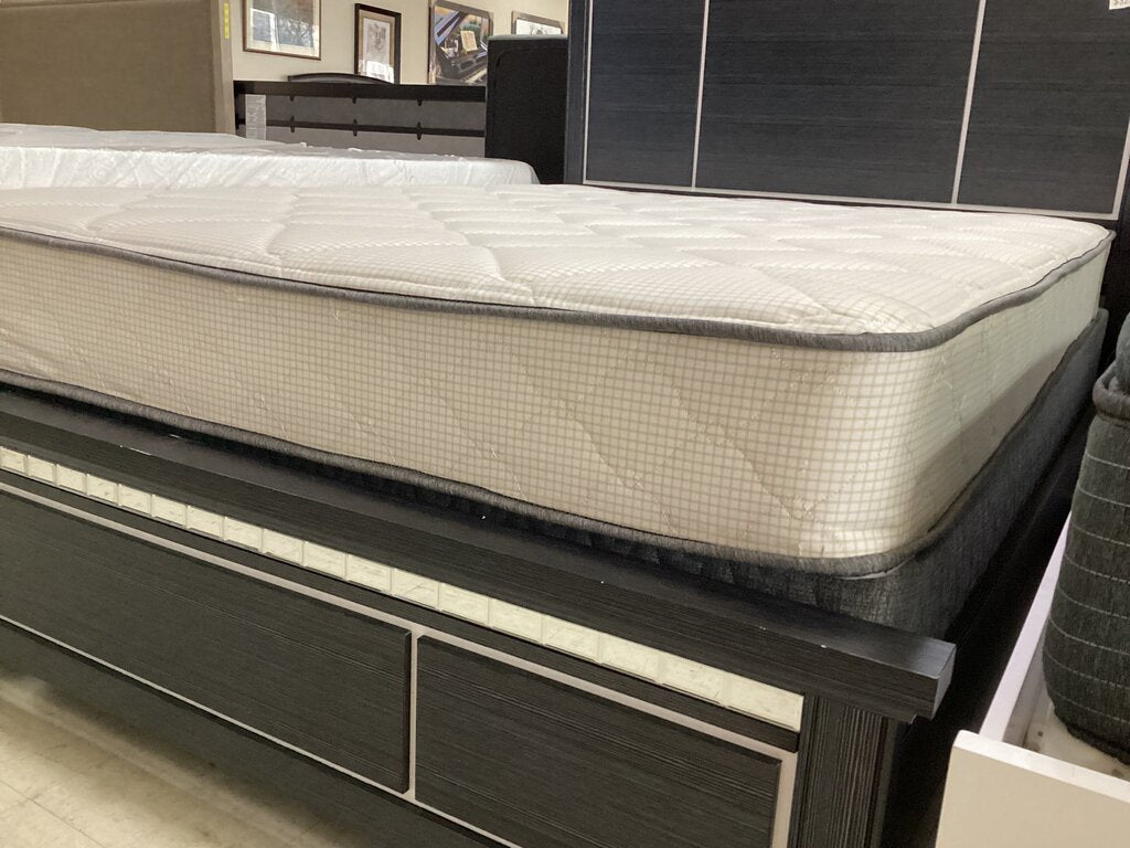 85298 - Factory Direct 8in Queen Mattress