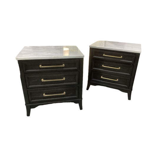 85289 - Ashley Welltern Pair of Charging Nightstands 28x20x30