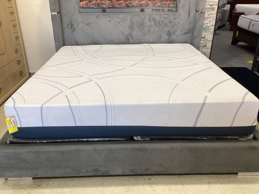 80830 - Serta Elite Gel Memory Foam King Mattress