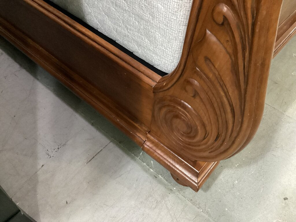 85310 Broyhill Argyle Queen Bedframe 63x97x53