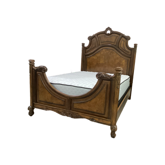 85325 - Wooden Queen Bedframe 65x89x78