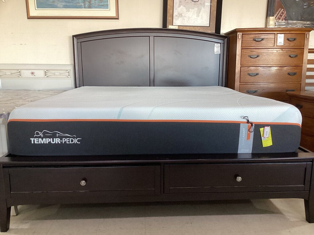 85351 - TempurPedic Luxe Adapt Firm 12in King Mattress