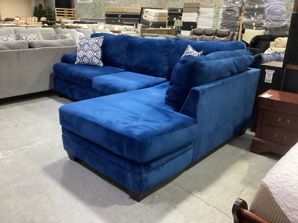 85353 - Velour Blue 2pc Sectional 120x80x40