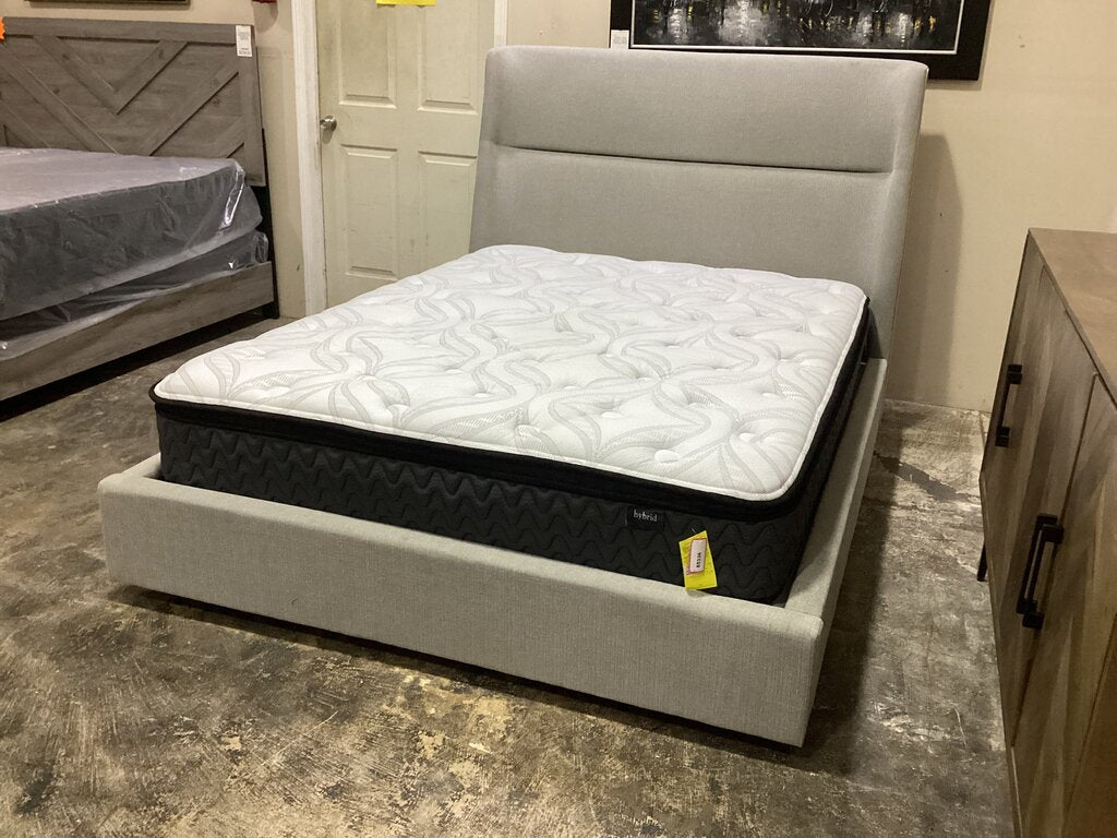85355 - Gray Upholstered Platform Bedframe 63x93x50