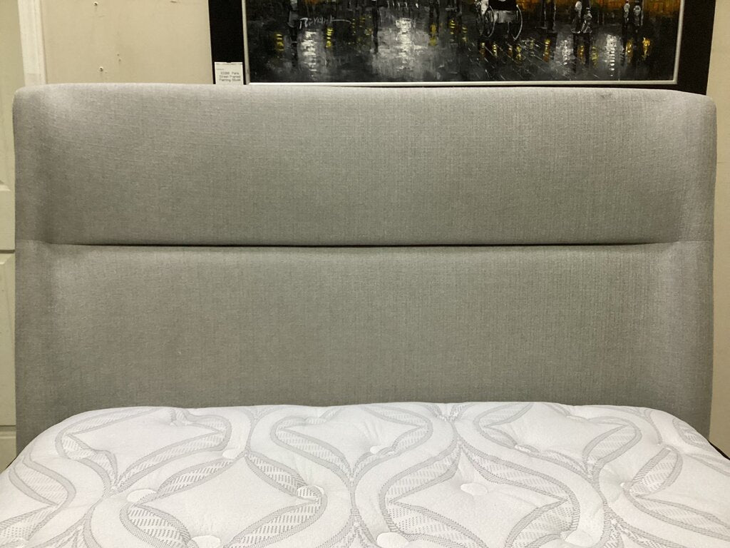 85355 - Gray Upholstered Platform Bedframe 63x93x50