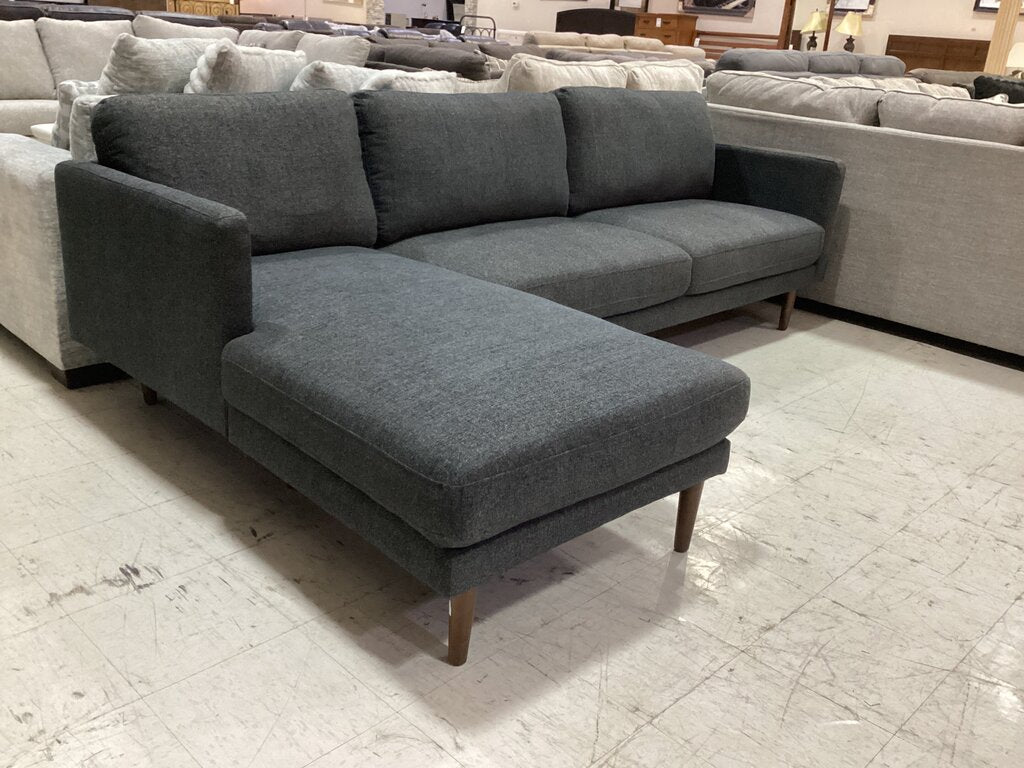 85364 - Modern Dark Gray Chaise Sectional 107x64x34