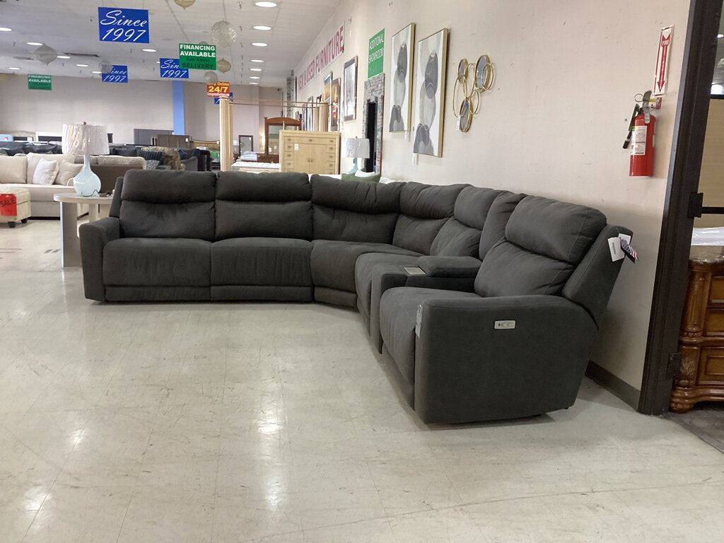 85379 - Southern Social Club Power 6pc Sectional 120x138x40