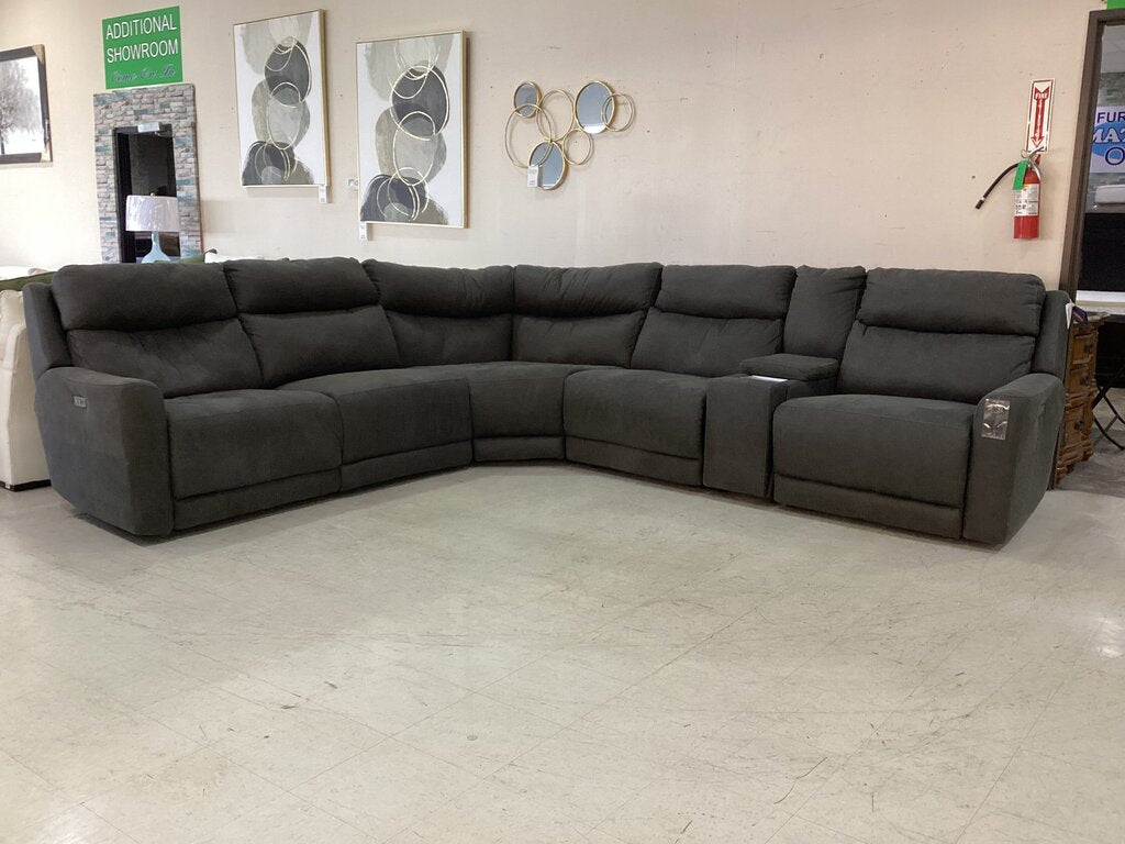 85379 - Southern Social Club Power 6pc Sectional 120x138x40