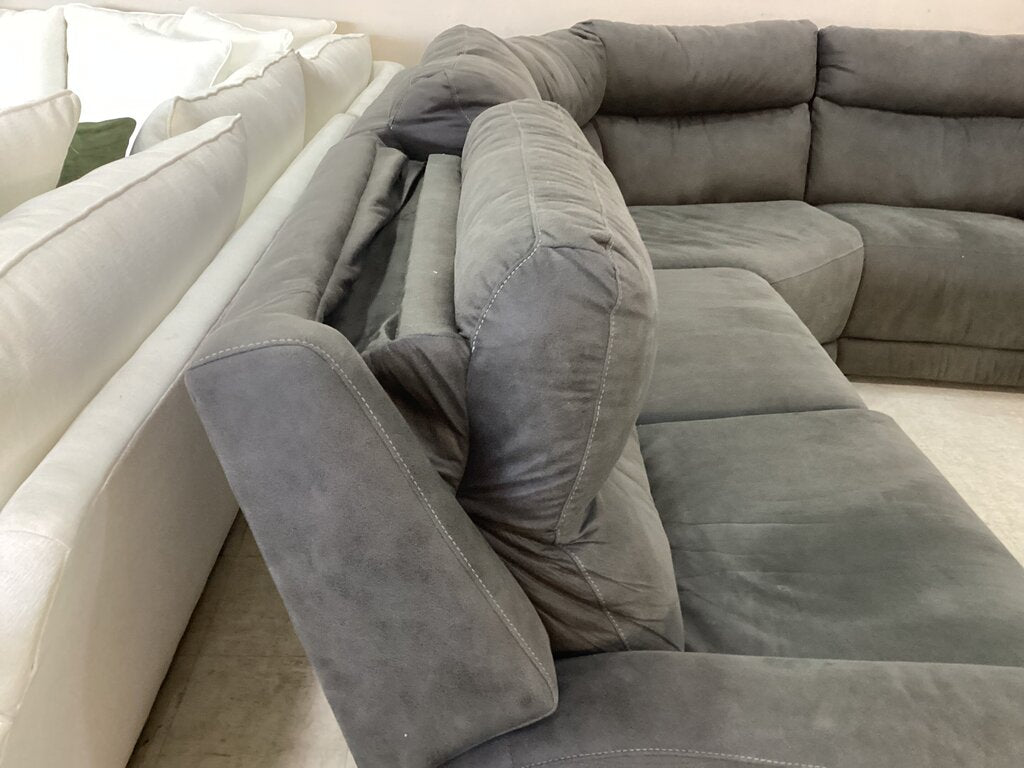 85379 - Southern Social Club Power 6pc Sectional 120x138x40