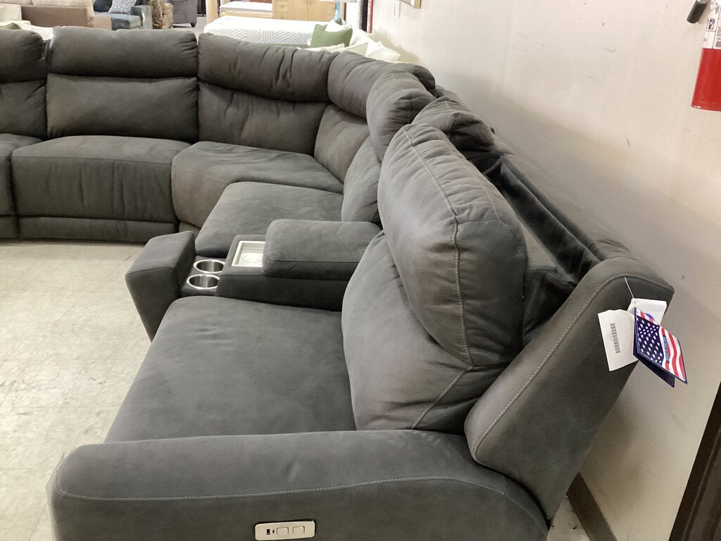 85379 - Southern Social Club Power 6pc Sectional 120x138x40