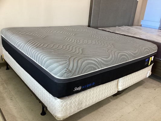 85321 - Sealy Premium Hybrid King Mattress