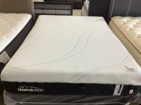85432 - Tempur-Pro Adapt Hybrid Queen Mattress