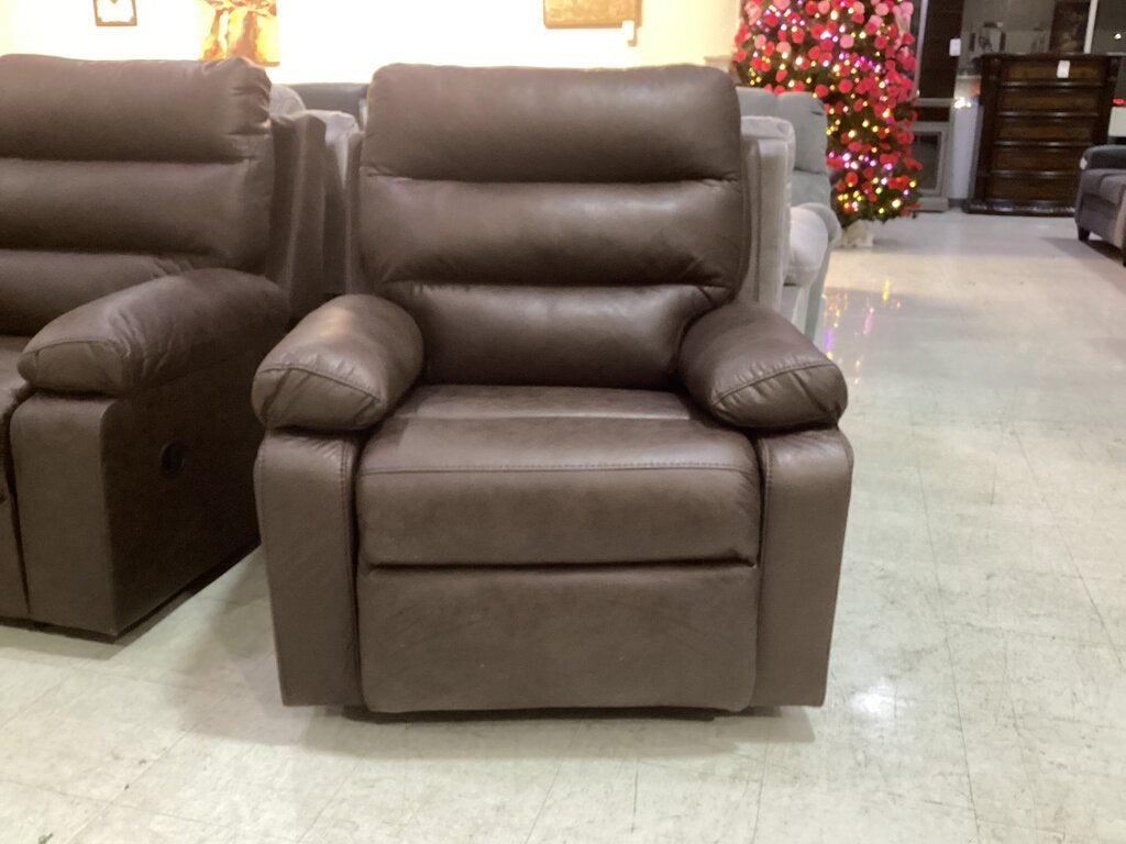 Cimmaron Cafe NEW Recliner 36x34x42 (2850CIMC)