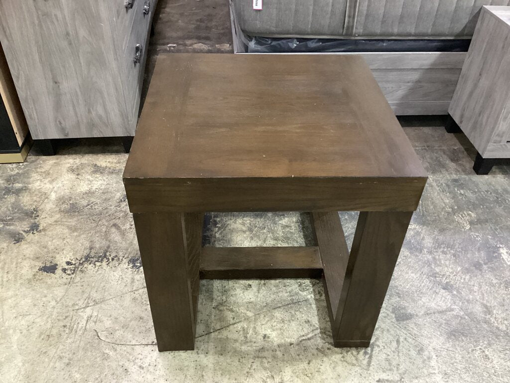 85517 - Ashley Watson Square End Table 24x24x24