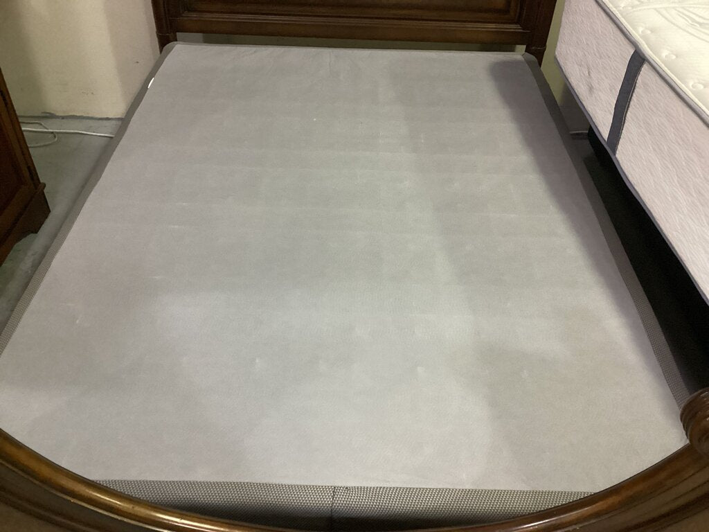 85122 - Gray Queen Box