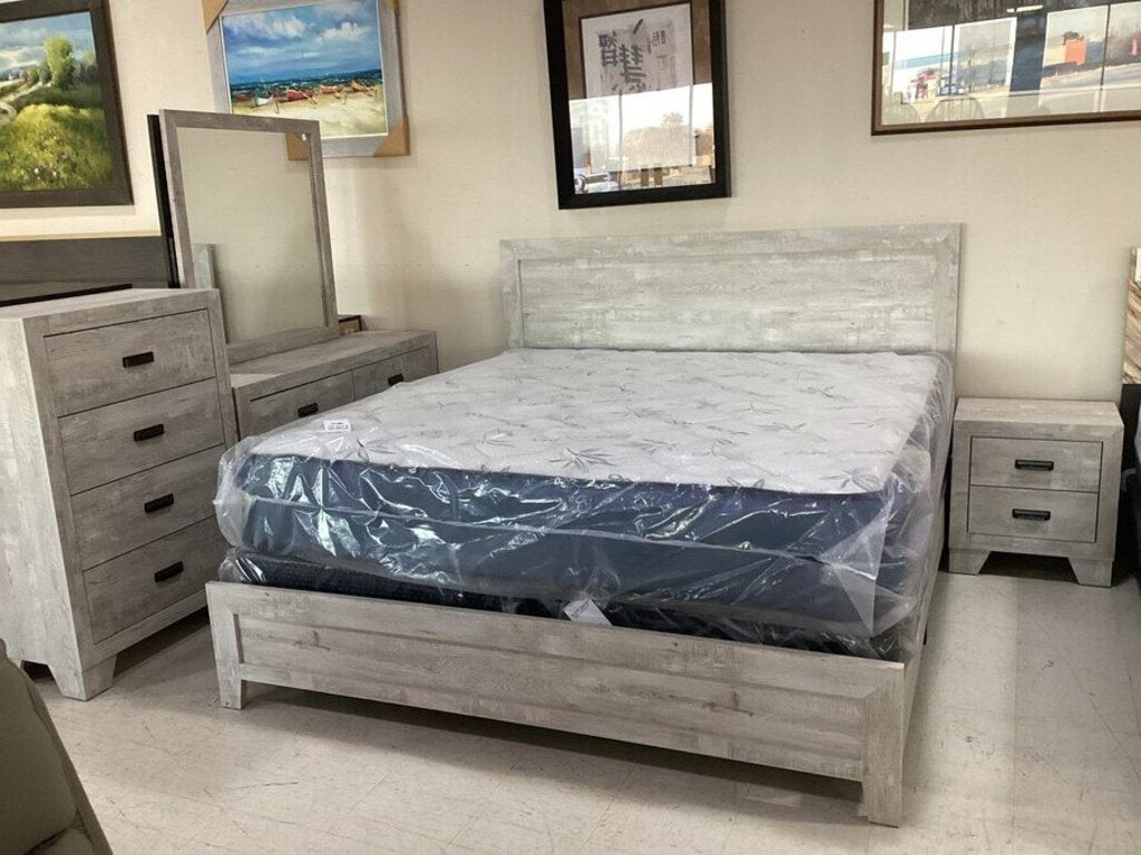 Millie White NEW Queen 4pc Bed Room Group (B9220-Q)